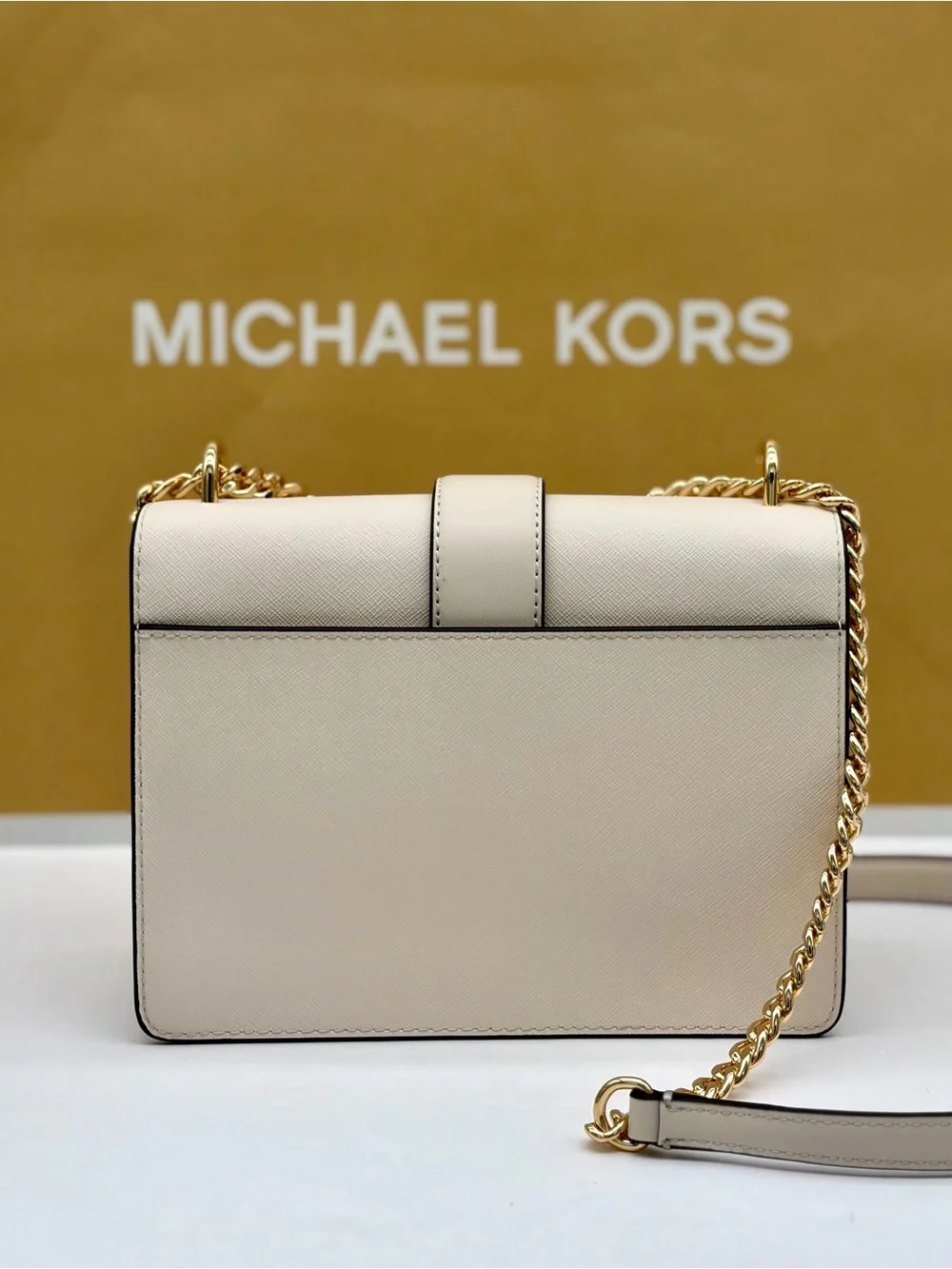Michael Kors Greenwich SM Flap Shoulder Crossbody Bag Light Cream Multi